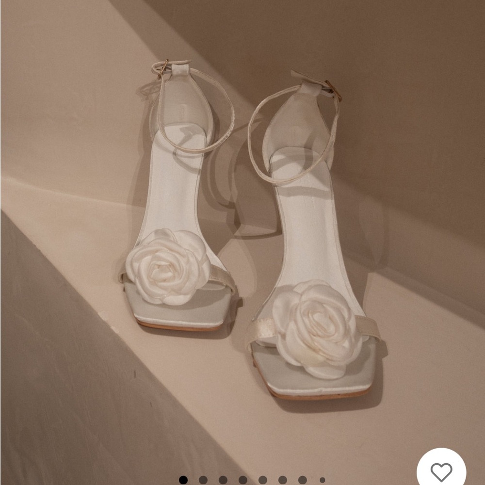Brand new Meshki heels never worn, size 6